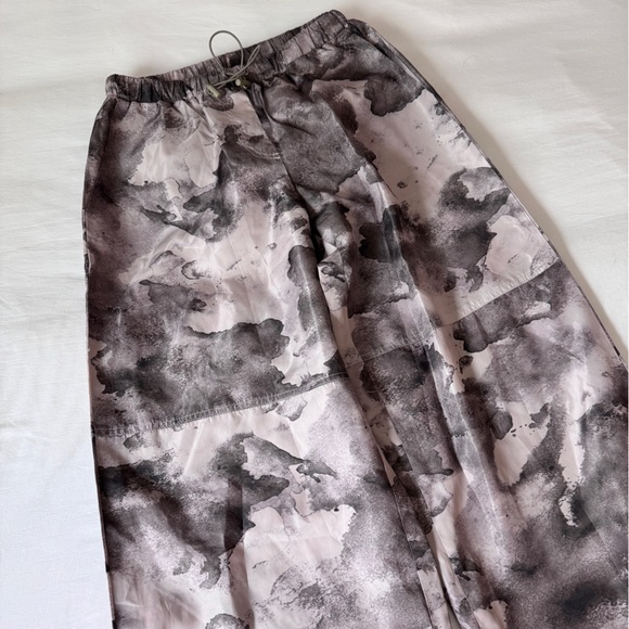 Pretty little thing parachute pants - Picture 5 of 8